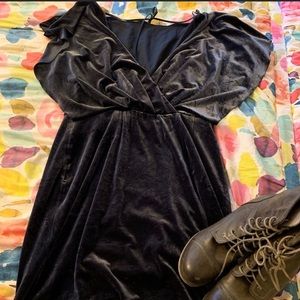 Jessica Simpson velvet cocktail dress, so pretty!